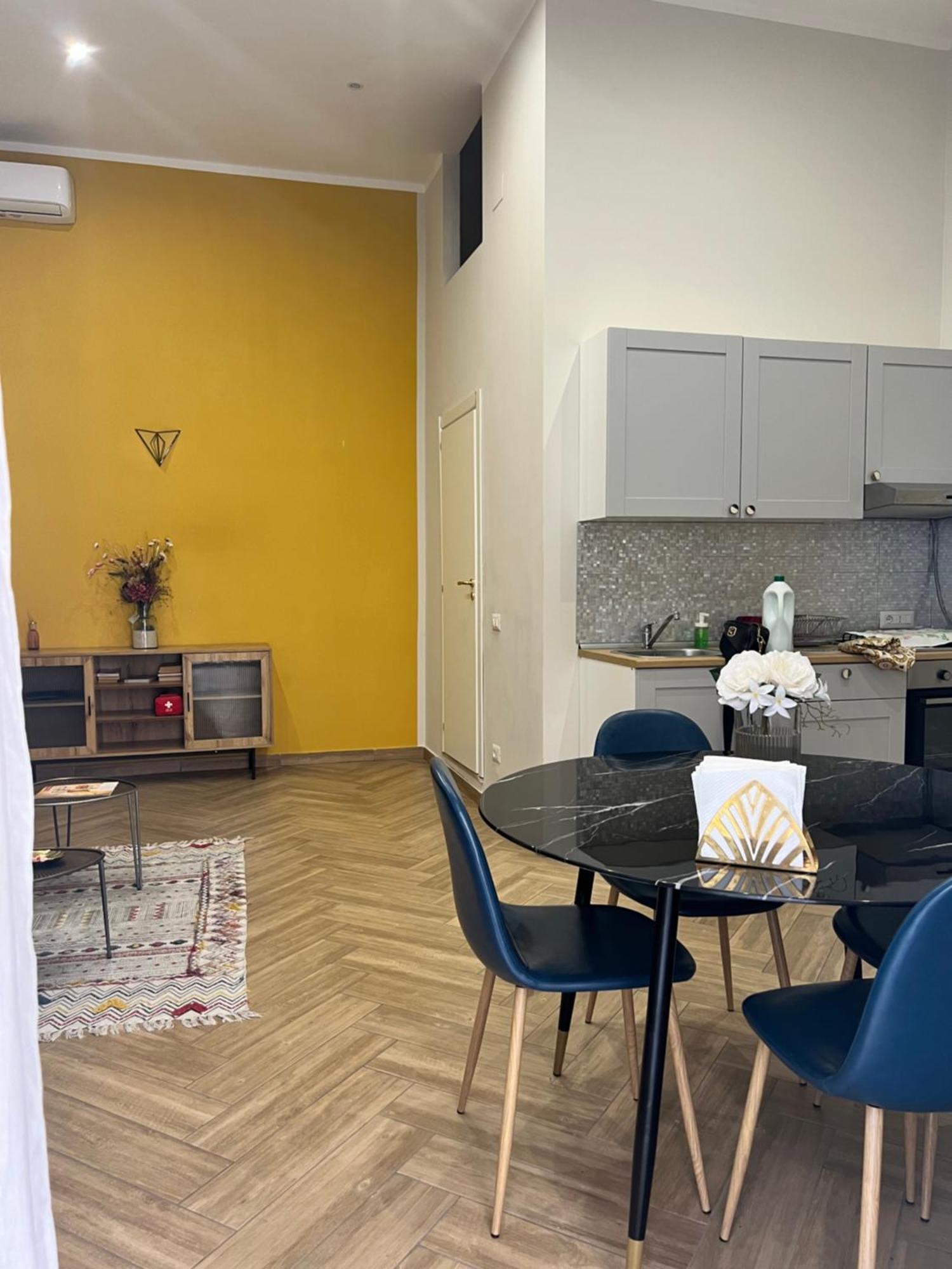 Scio' Apartment-Centro Storico- Naples Extérieur photo