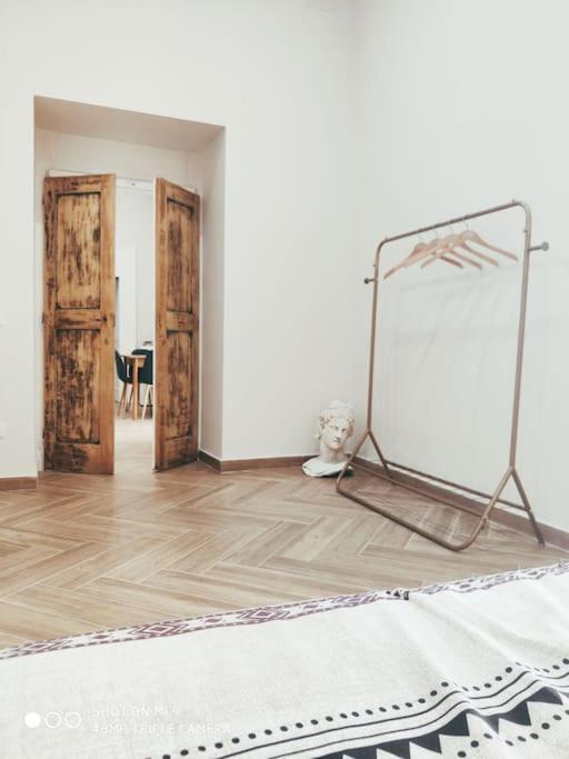 Scio' Apartment-Centro Storico- Naples Extérieur photo