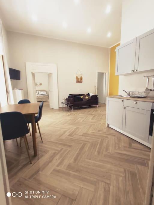 Scio' Apartment-Centro Storico- Naples Extérieur photo